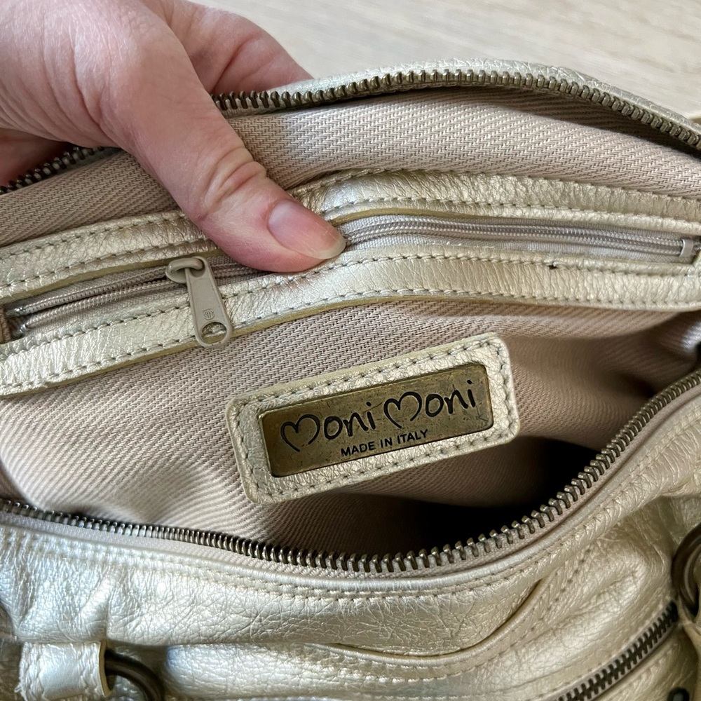 Moni Moni Gold Leather Shoulder Bag - Picture 9 of 10